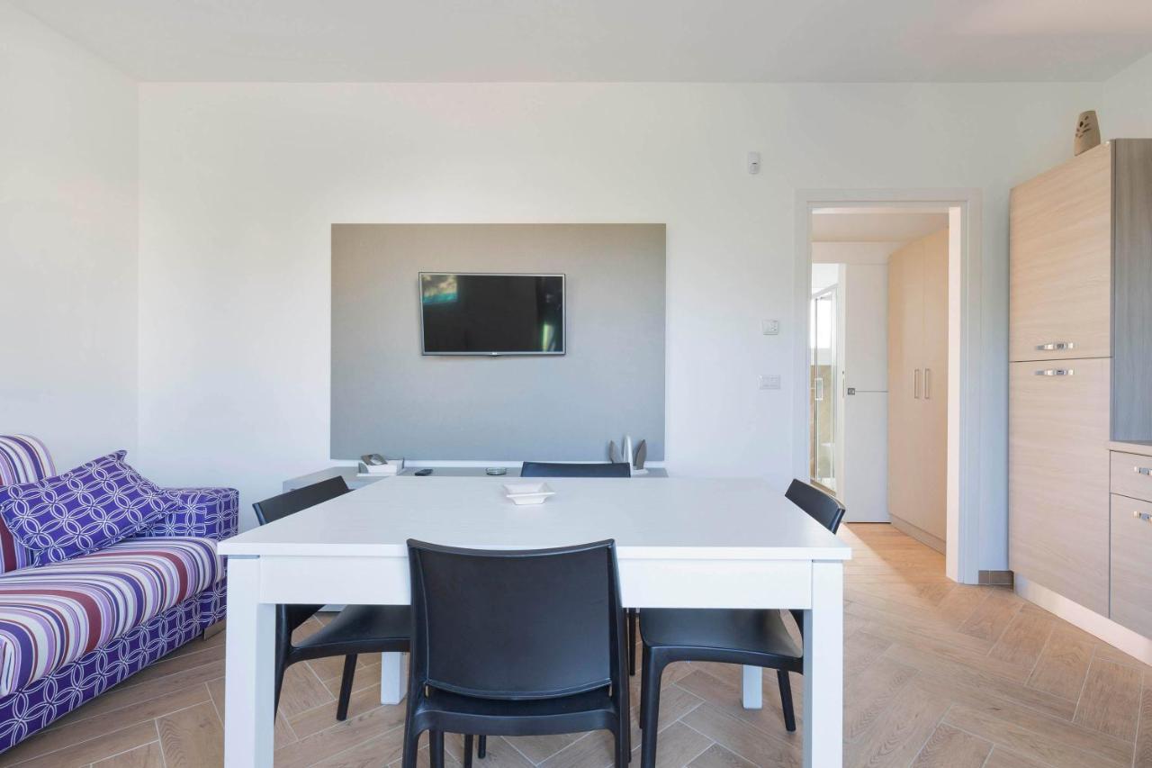 Absolute Apartment