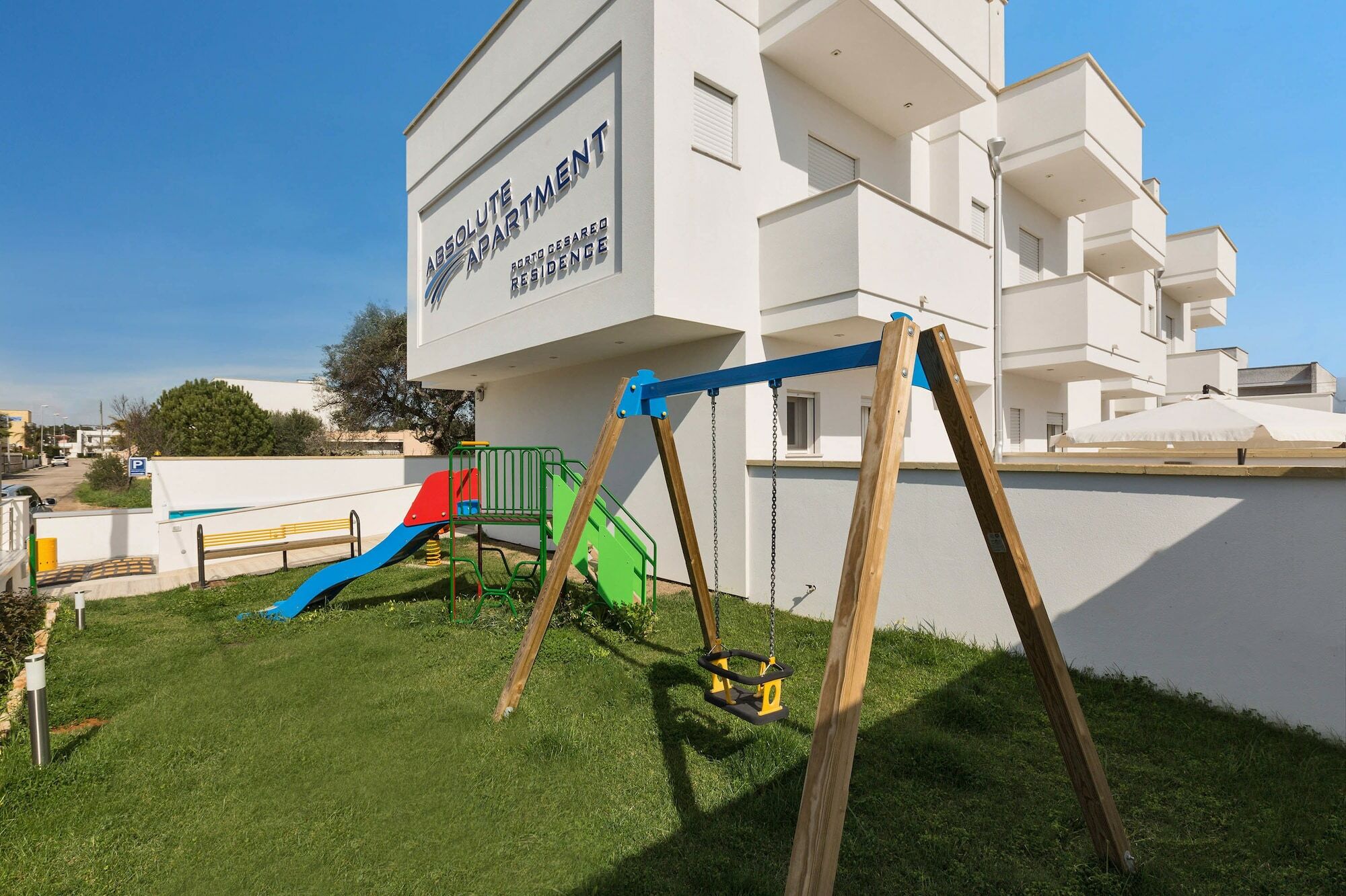 Absolute Apartment *